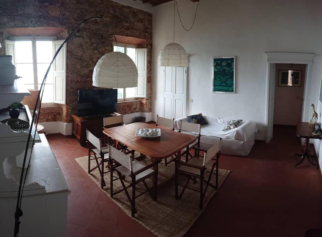 Apartmán La Casina Di Alice Marciana Marina  Exteriér fotografie