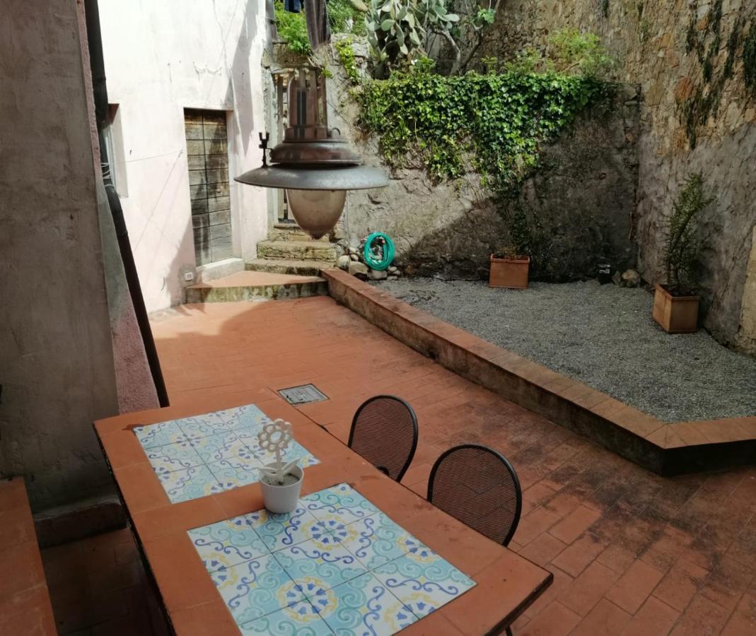 Apartmán La Casina Di Alice Marciana Marina  Exteriér fotografie
