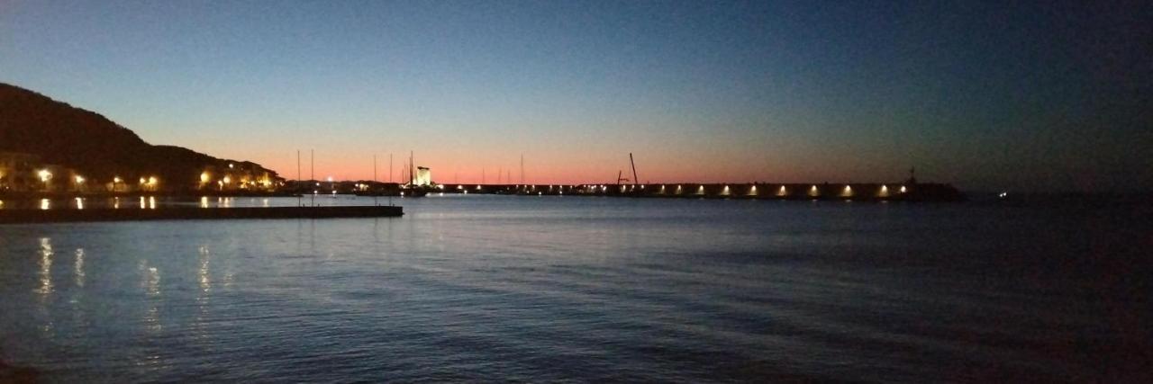 Apartmán La Casina Di Alice Marciana Marina  Exteriér fotografie